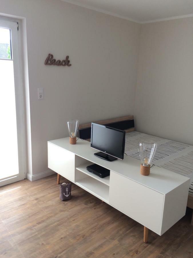 „Luettje Nuest“ Apartment Emden Exterior photo